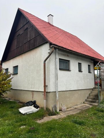 Eladó nyaraló, Tiszalökön 47.99 M Ft, 5 szobás