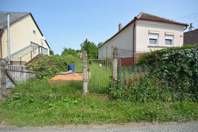 Eladó telek, Toronyon 1.6 M Ft / költözzbe.hu