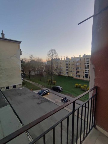 Eladó téglalakás, Esztergomban 41.99 M Ft, 2+1 szobás