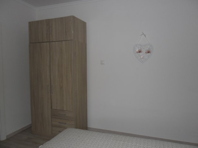 Kiadó téglalakás, albérlet, Szekszárdon 120 E Ft / hó