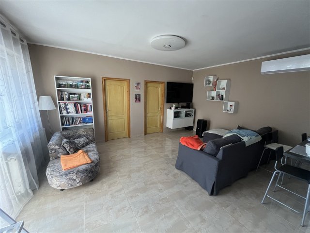 Eladó ikerház, Szigetszentmiklóson 92.4 M Ft, 4 szobás