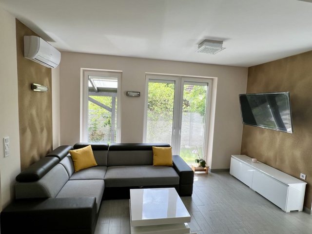Kiadó családi ház, albérlet, Kecskeméten 445 E Ft / hó