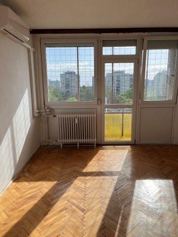 Eladó panellakás, Debrecenben 67.75 M Ft, 3 szobás