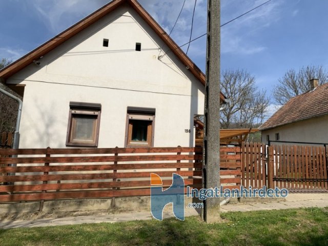 Eladó családi ház, Tamásiban 18.7 M Ft, 1 szobás