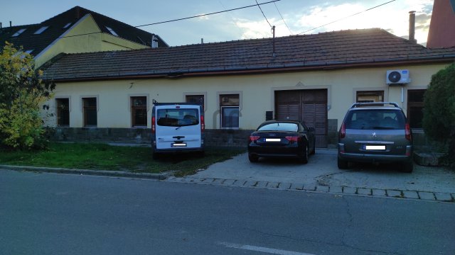 Eladó családi ház, Egerben 85 M Ft, 5 szobás