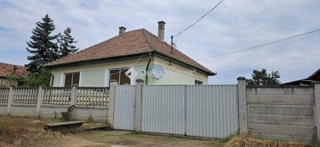 Eladó családi ház, Kókán 55 M Ft, 3 szobás