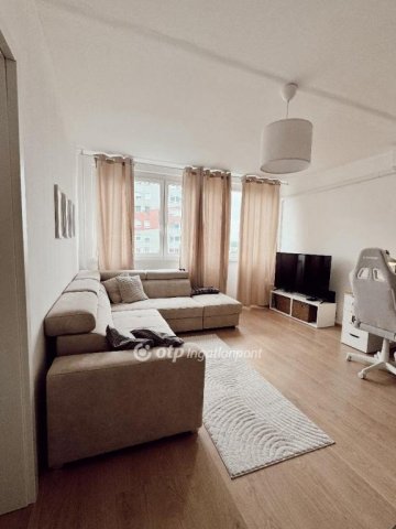 Eladó panellakás, Budapesten, XXI. kerületben 59 M Ft, 2+1 szobás
