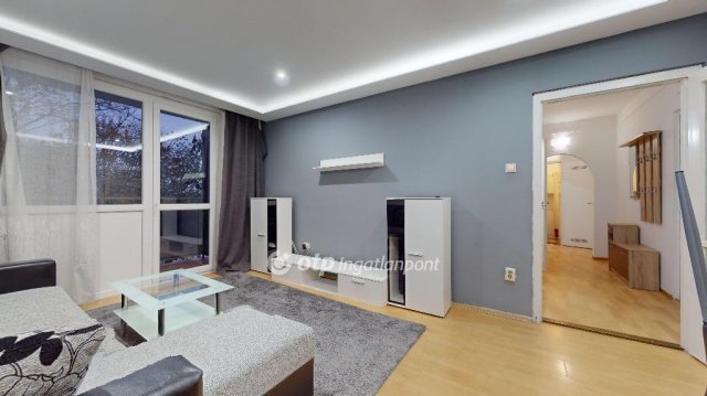 Eladó panellakás, Miskolcon 24.9 M Ft, 2 szobás