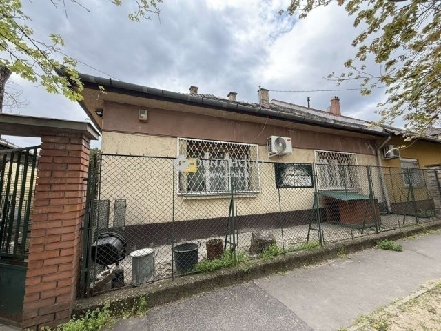 Eladó családi ház, Budapesten, XX. kerületben 65 M Ft, 4 szobás