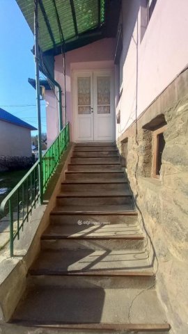 Eladó családi ház, Somoskőújfalun 15.8 M Ft, 4 szobás