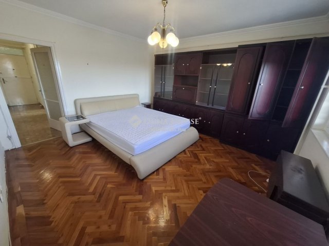Eladó téglalakás, Kiskunfélegyházán 32 M Ft, 2+1 szobás