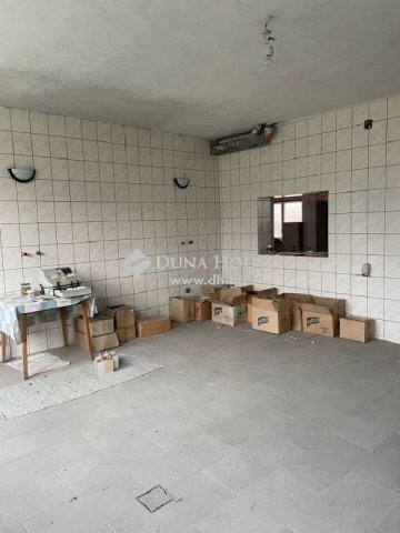 Eladó családi ház, Galgahévízen 135 M Ft, 1 szobás