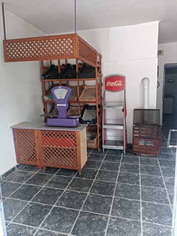 Eladó üzlethelyiség, Úrkúton 7.4 M Ft / költözzbe.hu