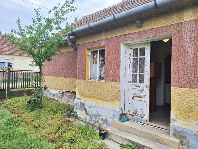 Eladó családi ház, Csehiben 6.3 M Ft, 1 szobás