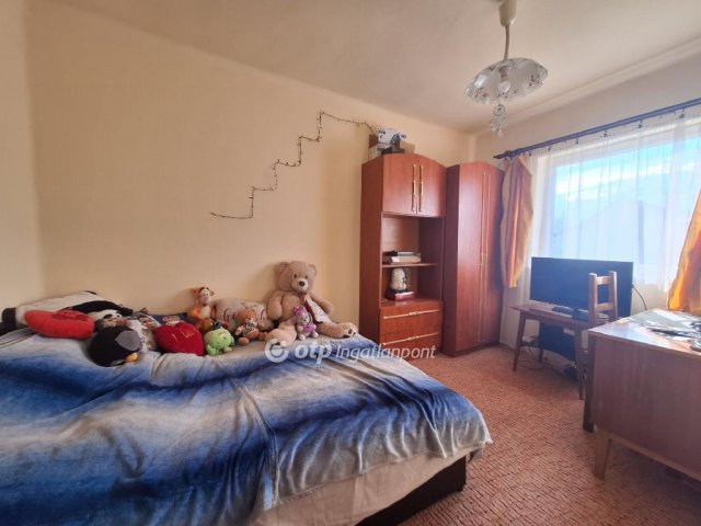 Eladó családi ház, Szeghalmon 10.5 M Ft, 1+1 szobás