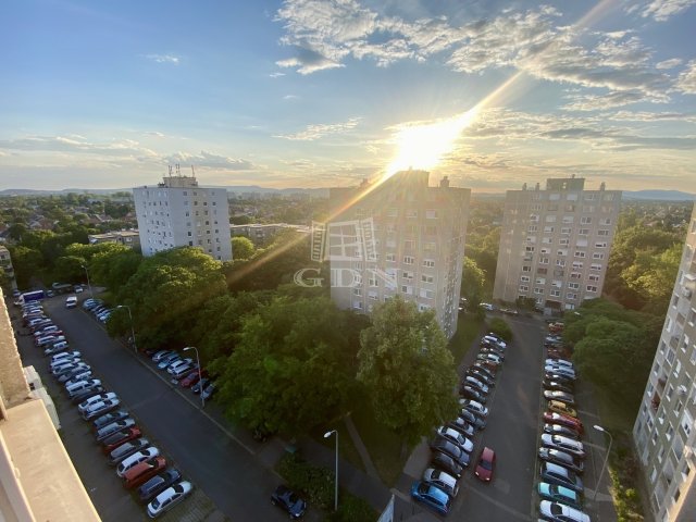 Eladó panellakás, Budapesten, XV. kerületben 48.5 M Ft