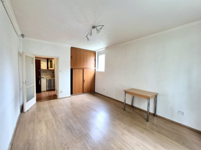 Eladó téglalakás, Budapesten, XV. kerületben 36.9 M Ft, 1 szobás