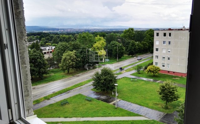 Eladó panellakás, Veszprémben, Jutasi úton 26.9 M Ft, 1 szobás