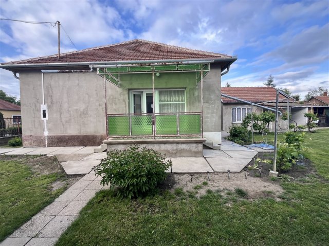Eladó családi ház, Sarkadon 21.99 M Ft, 2 szobás