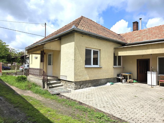 Eladó családi ház, Újteleken 16.9 M Ft, 2 szobás