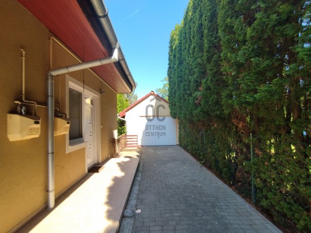 Eladó ikerház, Siófokon 85 M Ft, 3 szobás / költözzbe.hu