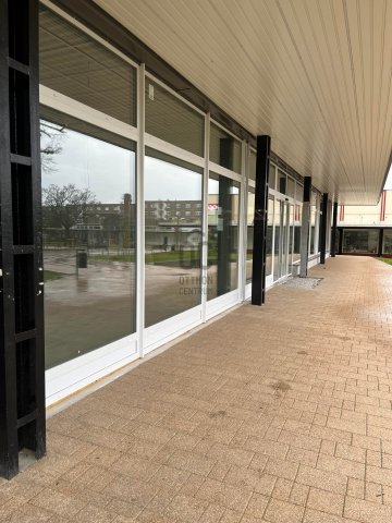 Eladó üzlethelyiség, Pakson 300 M Ft / költözzbe.hu