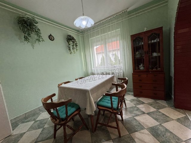 Eladó családi ház, Tökölön 99.9 M Ft, 2 szobás