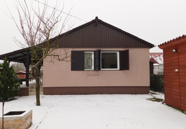 Eladó családi ház, Tápiószentmártonon 22 M Ft, 4 szobás