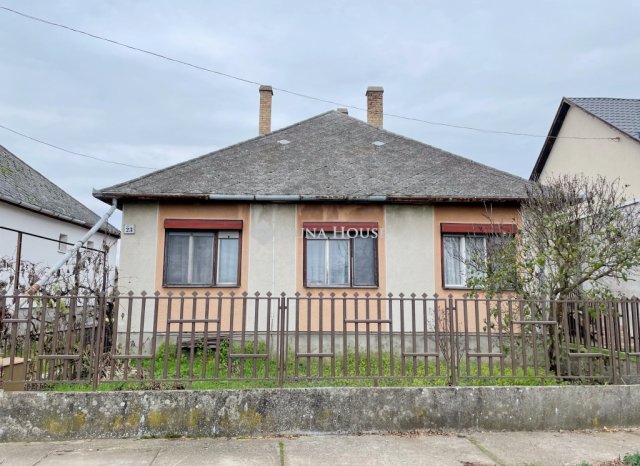 Eladó családi ház, Nagyhalászban 24.9 M Ft, 3+1 szobás