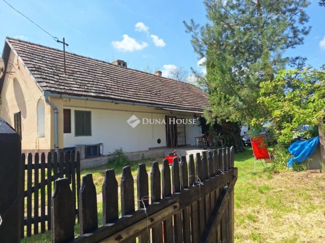 Eladó családi ház, Magyarkeszin 11.9 M Ft, 2 szobás