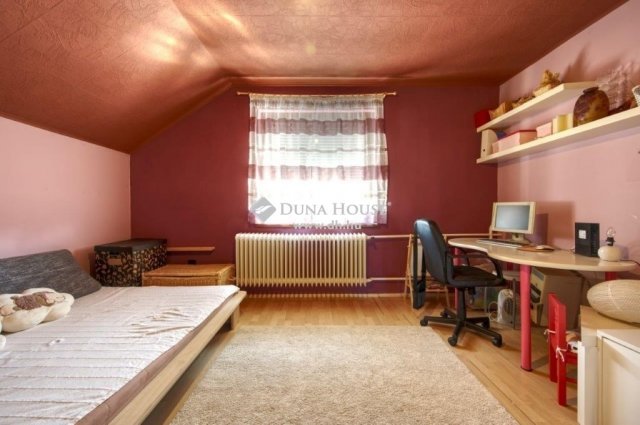 Eladó családi ház, Sóskúton 105 M Ft, 4 szobás