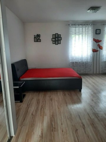Kiadó téglalakás, albérlet, Debrecenben 200 E Ft / hó, 1 szobás