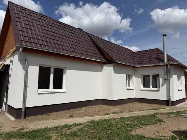 Eladó családi ház, Nyíregyházán 37.5 M Ft, 2 szobás