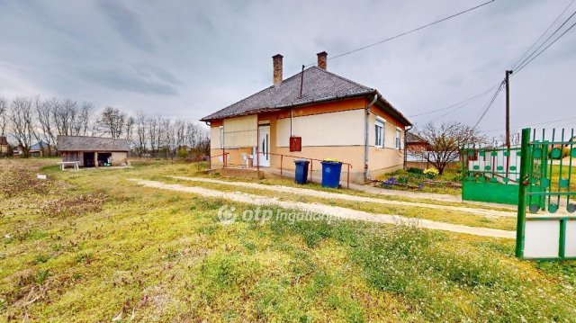 Eladó családi ház, Ófehértón 22.7 M Ft, 2+1 szobás