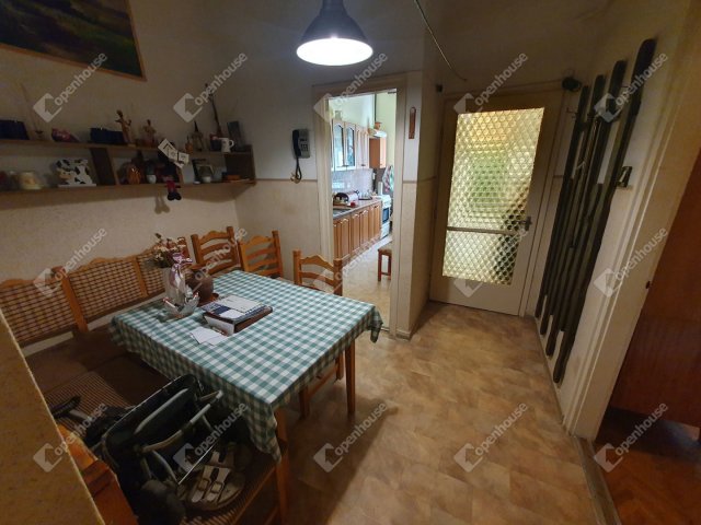 Eladó téglalakás, Nagykanizsán 29.8 M Ft, 3 szobás