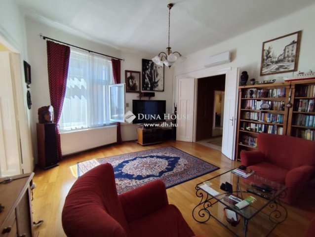 Eladó téglalakás, Budapesten, VI. kerületben 114.9 M Ft