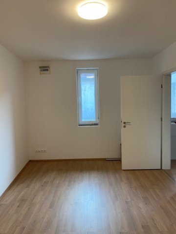 Eladó családi ház, Nagymaroson 61.5 M Ft, 2+1 szobás