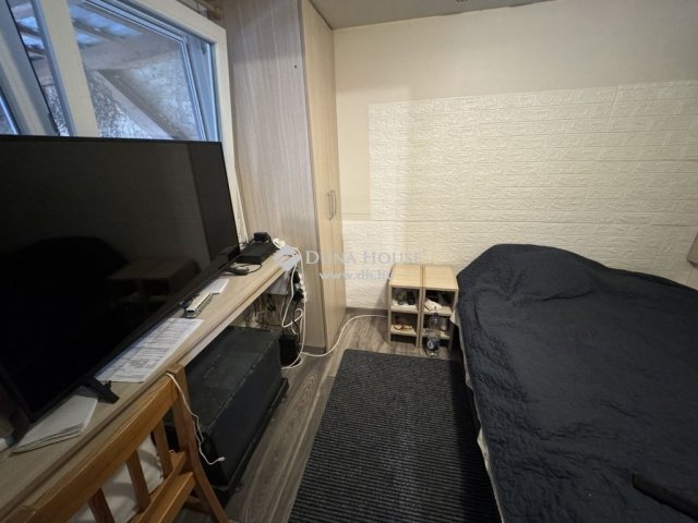 Eladó családi ház, Érden 31.5 M Ft, 2 szobás