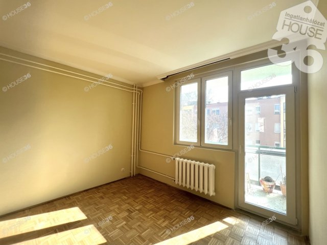 Eladó téglalakás, Kecskeméten 41.5 M Ft, 2 szobás