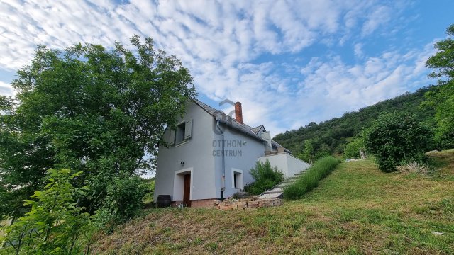 Eladó nyaraló, Szentbékkállán 59.9 M Ft, 2 szobás