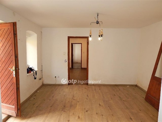 Eladó családi ház, Piliscsabán 38.6 M Ft, 3 szobás