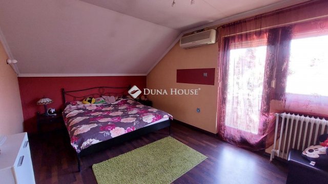 Eladó családi ház, Budapesten, XX. kerületben 120 M Ft, 7 szobás