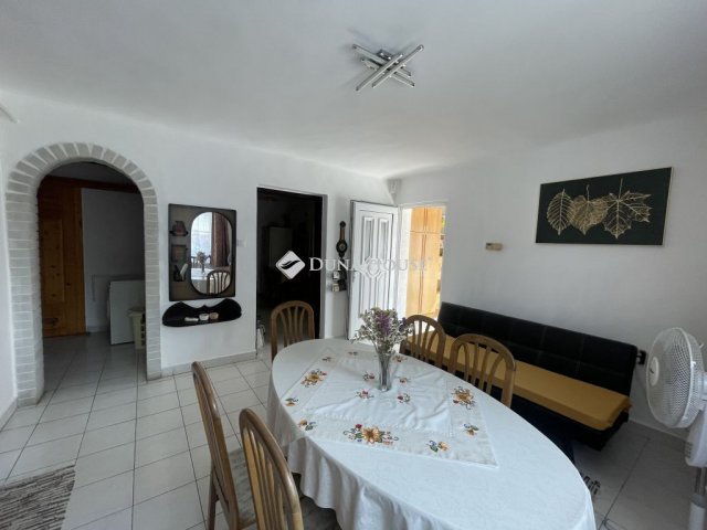 Eladó családi ház, Balatonfűzfőn 76 M Ft, 5 szobás