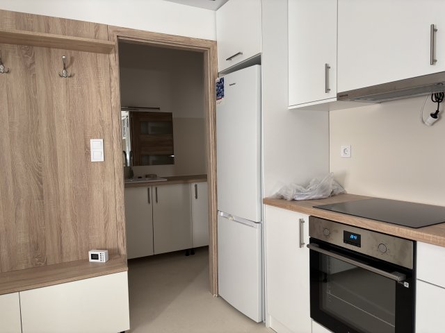 Kiadó téglalakás, albérlet, Esztergomban 160 E Ft / hó