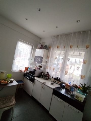 Eladó családi ház, Szigetszentmiklóson 79 M Ft, 6 szobás