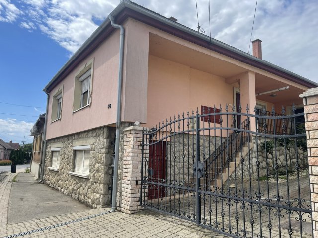Eladó családi ház, Kapospulán 46 M Ft, 3 szobás
