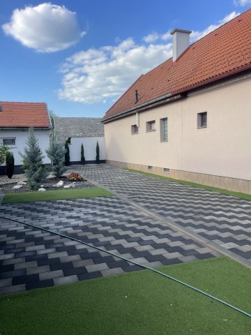 Eladó családi ház, Baján 69.8 M Ft, 4 szobás