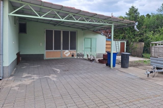 Eladó családi ház, Kecskeméten 98 M Ft, 3 szobás