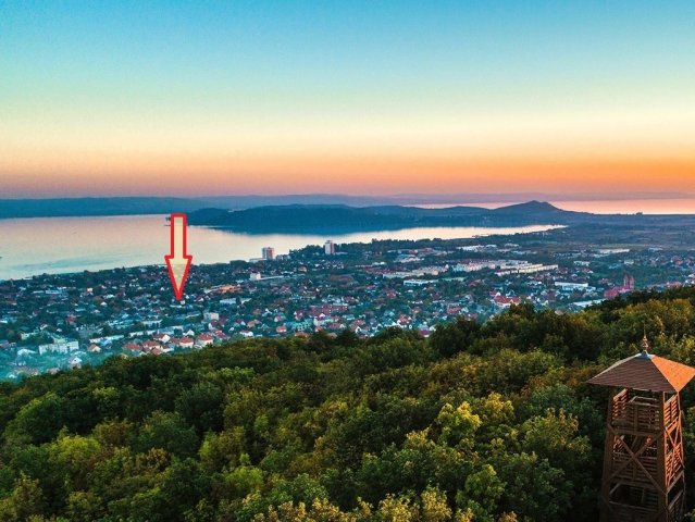 Eladó sorház, Balatonfüreden 59 M Ft, 4 szobás