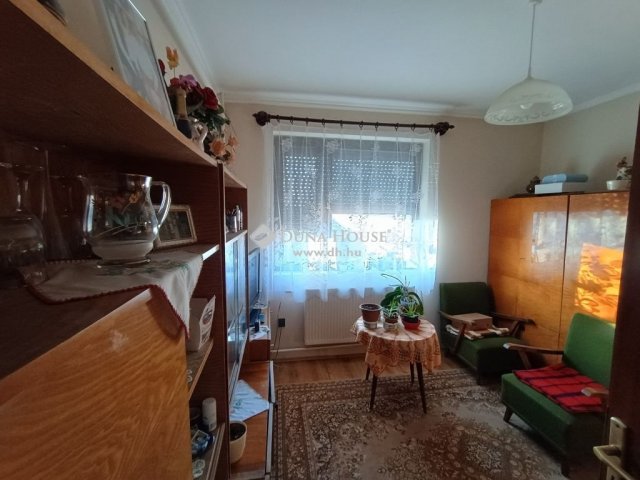 Eladó családi ház, Nagykőrösön 79.9 M Ft, 5 szobás